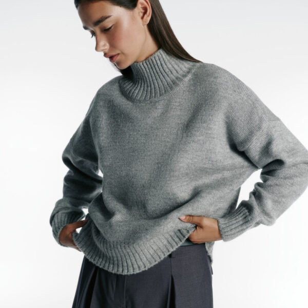 “Freya” Gray Sweater