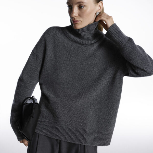 MELINDA Grey Sweater