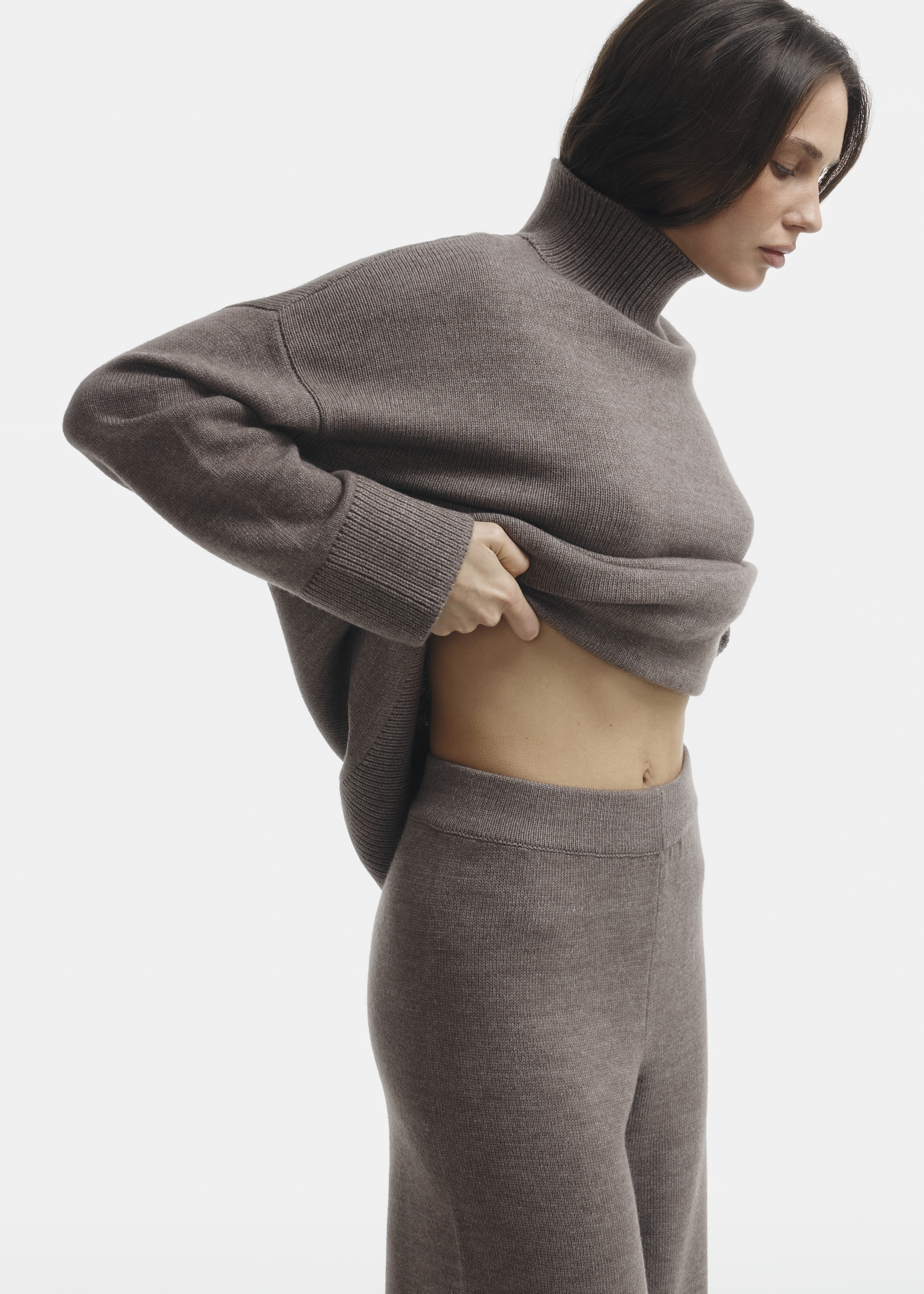 Wool Suit In a Cocoa Shade - Image 4