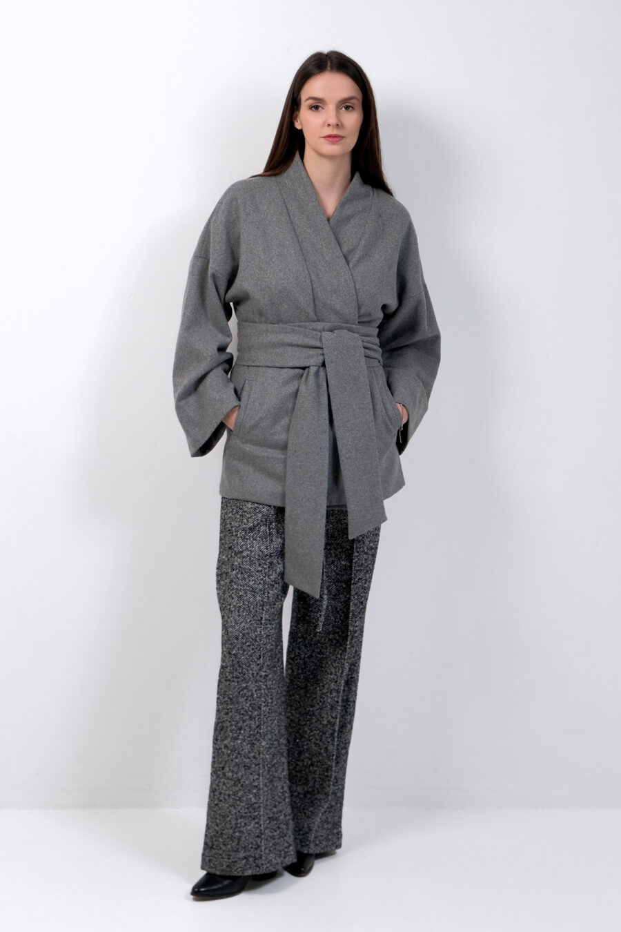 Gray Kimono Hata - Image 5