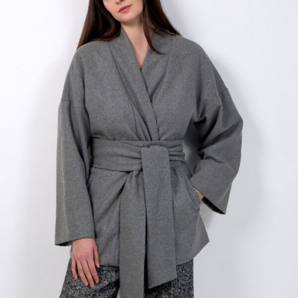 Gray Kimono Hata