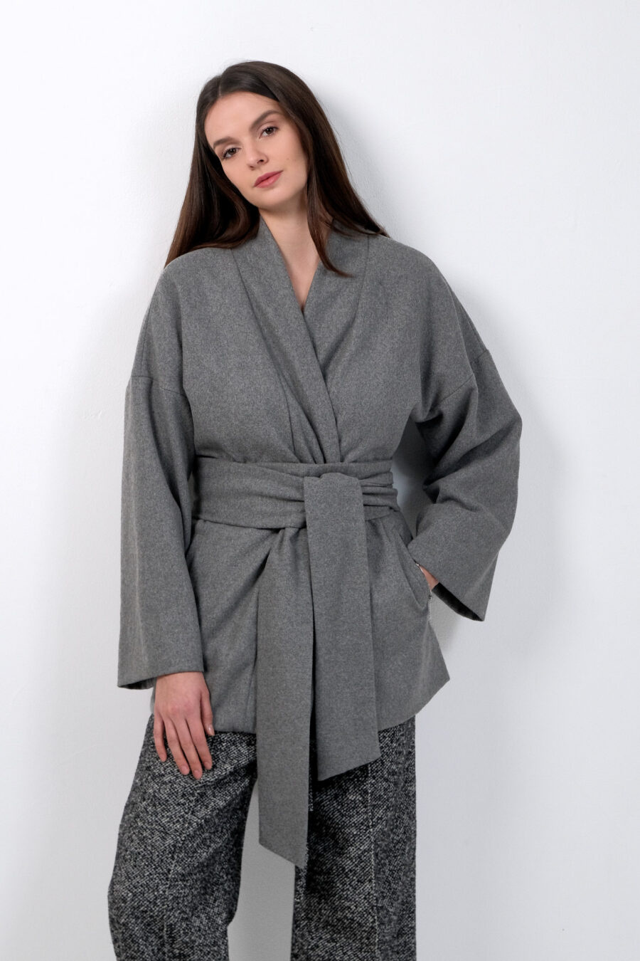 Gray Kimono Hata