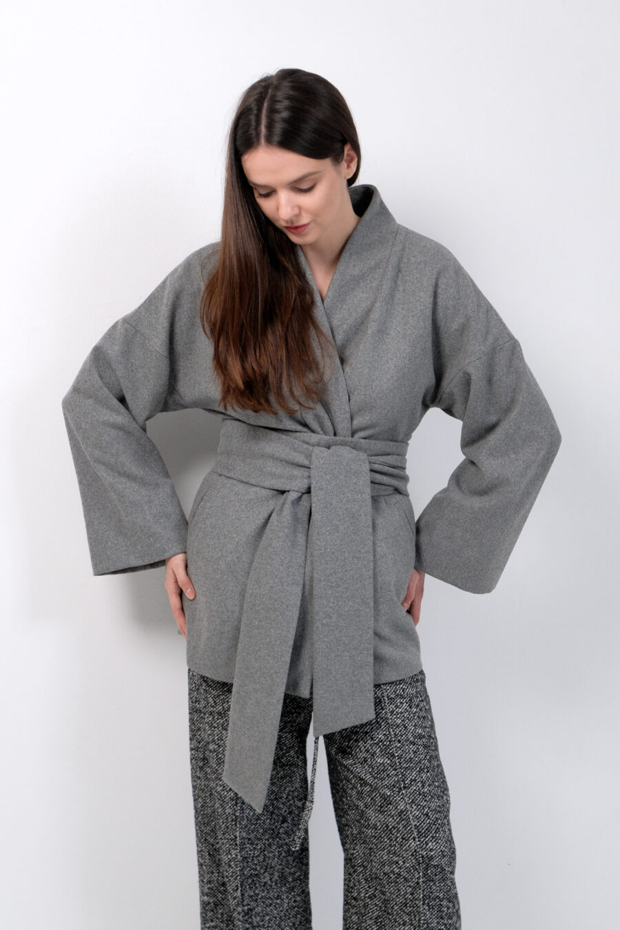 Gray Kimono Hata - Image 9