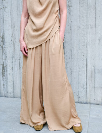 Line Trousers Satin Beige