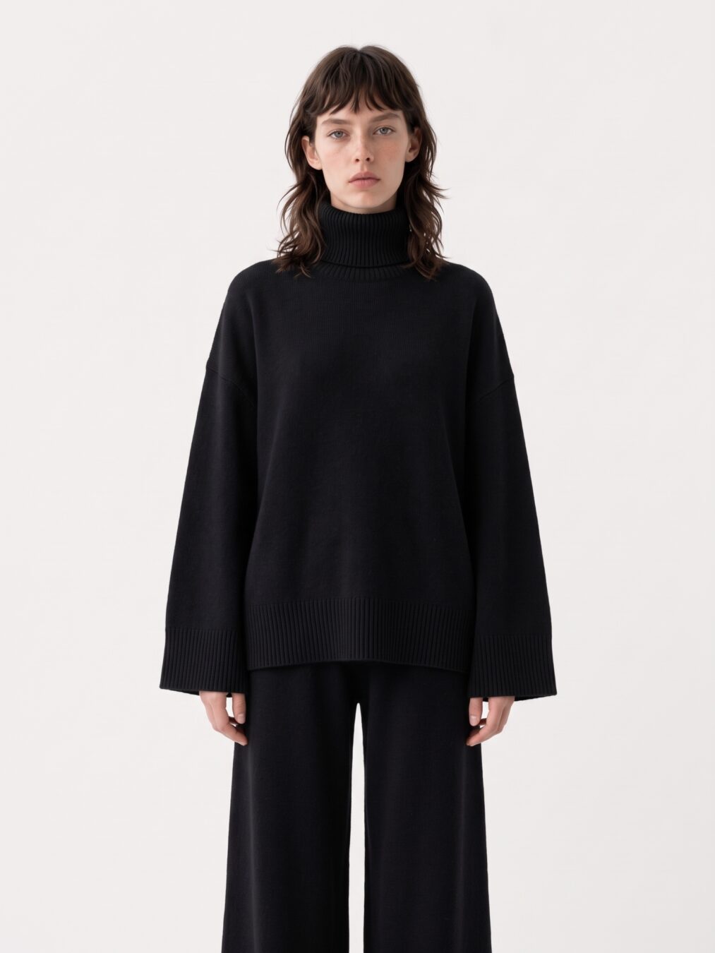 Black Knitted Wool Set - Image 2