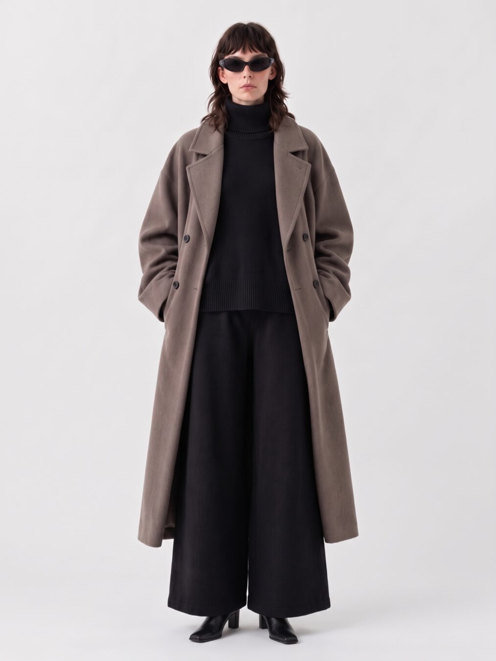 Black Knitted Wool Set - Image 3
